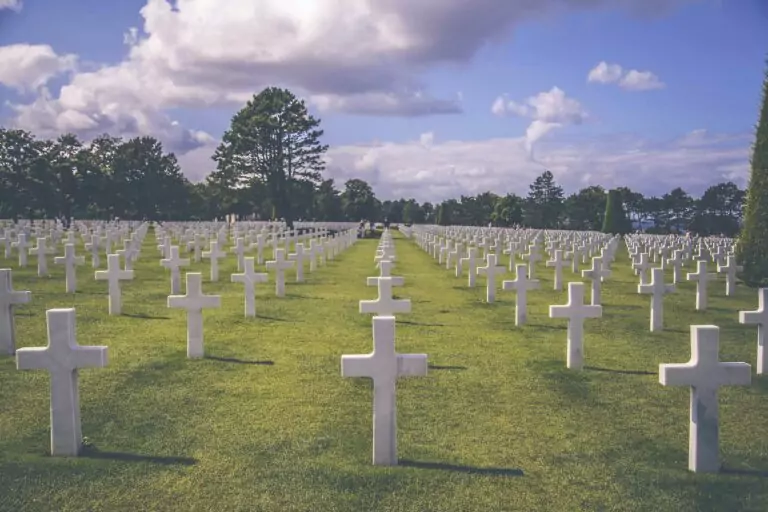 Cimetière américain surplombant la plage d'Omaha