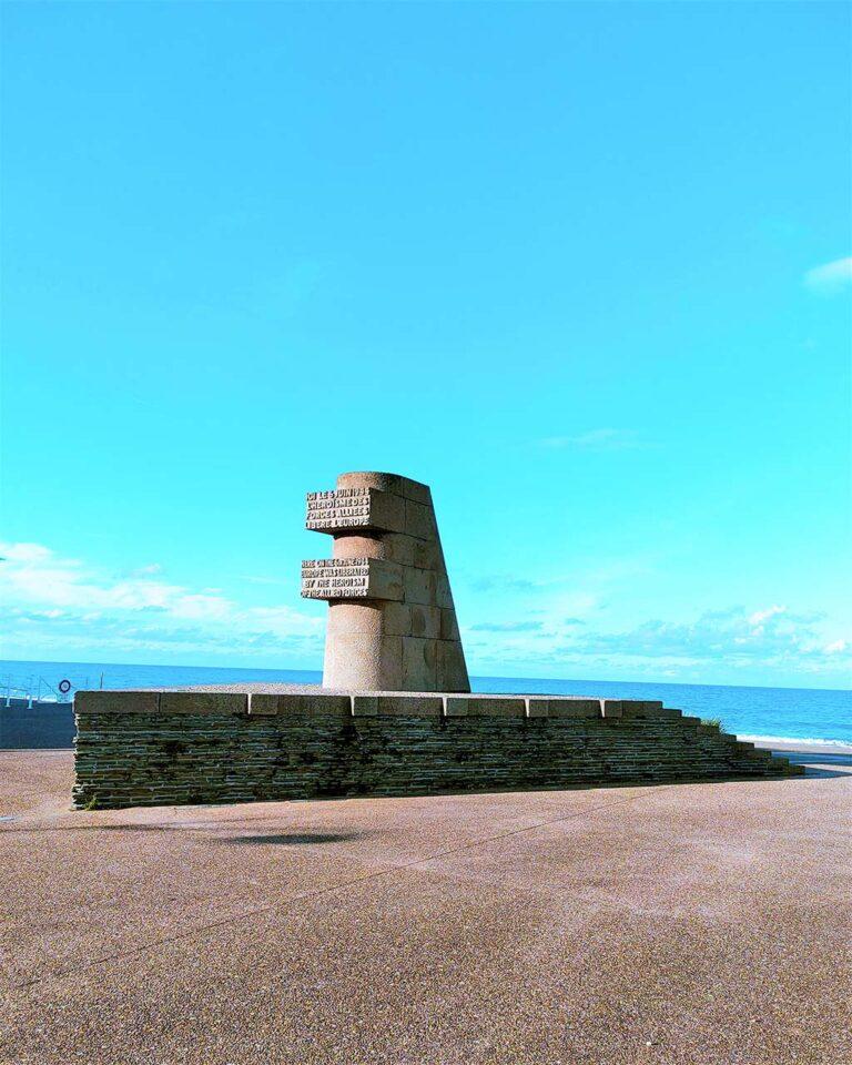 Monument signal à Juno Beach